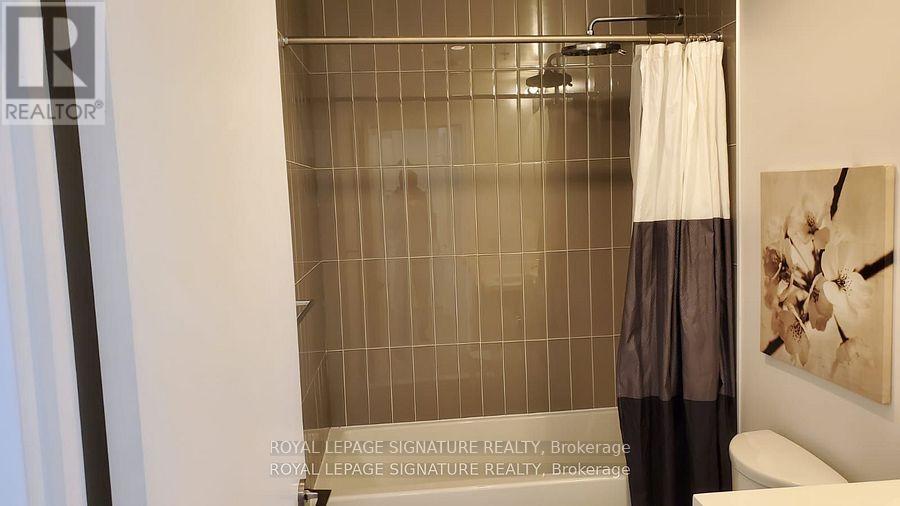 S1015 - 120 Bayview Avenue N, Toronto, Ontario  M5A 3R7 - Photo 9 - C12550204