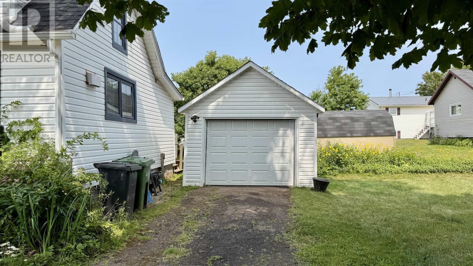 407 Willow Avenue, Summerside, Prince Edward Island C1N 2B4 - Photo 30 - 202528077