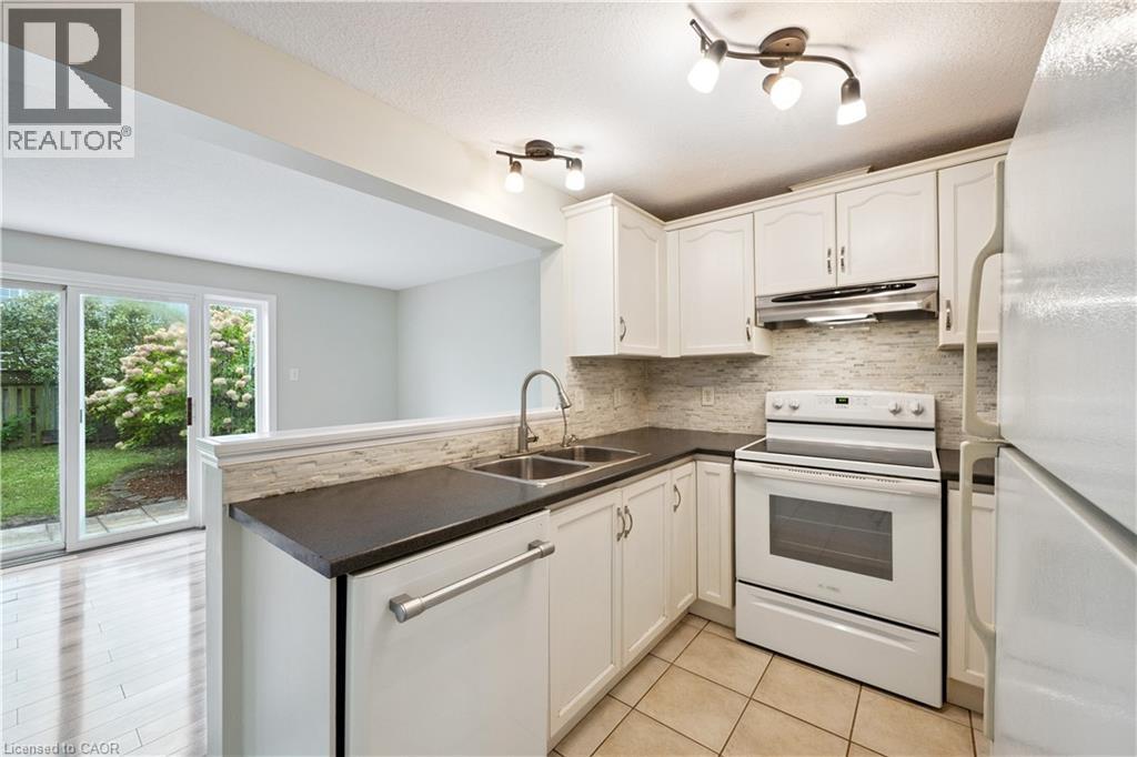 123 Stephanie Drive, Guelph, Ontario N1K 1X7 - Photo 12 - 40773494