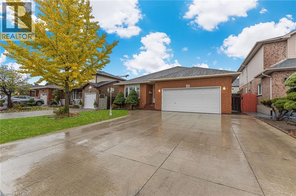 591 Acadia Drive, Hamilton, Ontario  L8W 3A8 - Photo 2 - 40785244