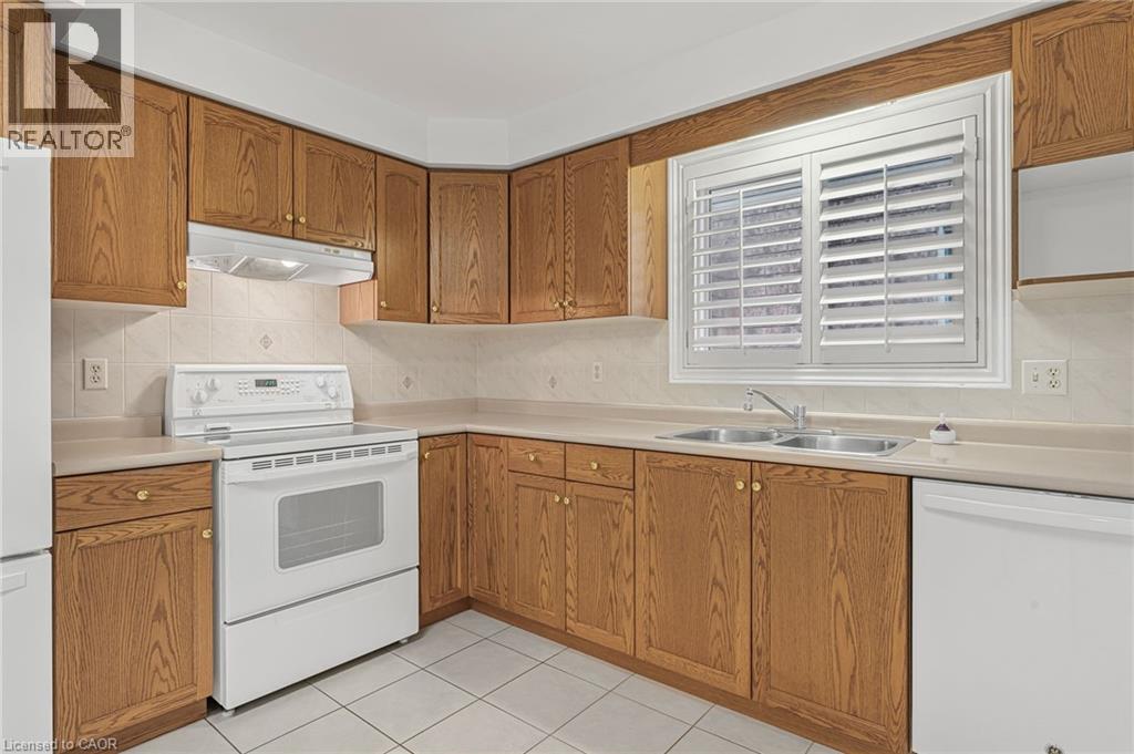 591 Acadia Drive, Hamilton, Ontario  L8W 3A8 - Photo 15 - 40785244