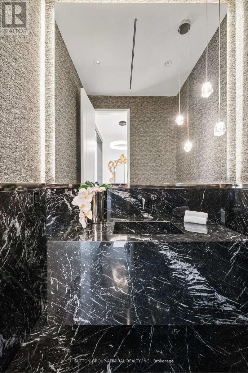 335 Lytton Boulevard, Toronto, Ontario  M5N 1R9 - Photo 9 - C12305787