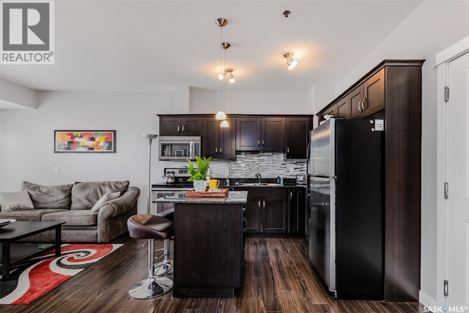 307 710 Hart Road, Saskatoon, Saskatchewan  S7M 1L2 - Photo 2 - SK024147