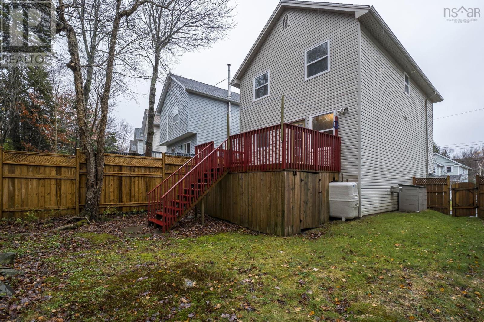 Property at 19 Aster Court image 2