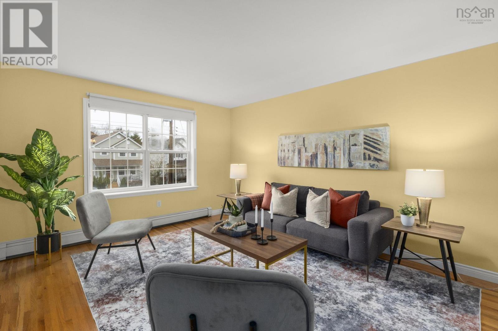 Property at 19 Aster Court image 4