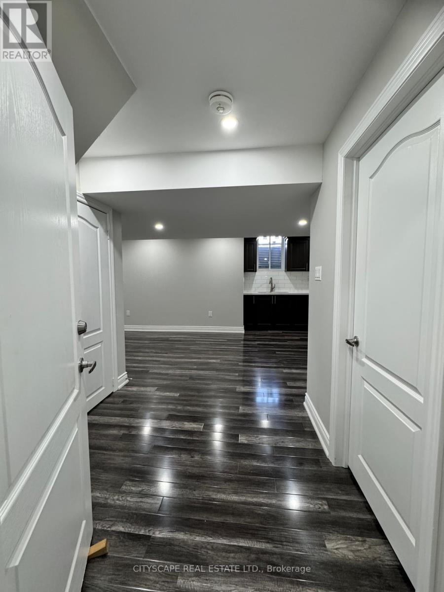 1 Stonecrop Road, Brampton, Ontario  L6Y 2Z3 - Photo 7 - W12549616