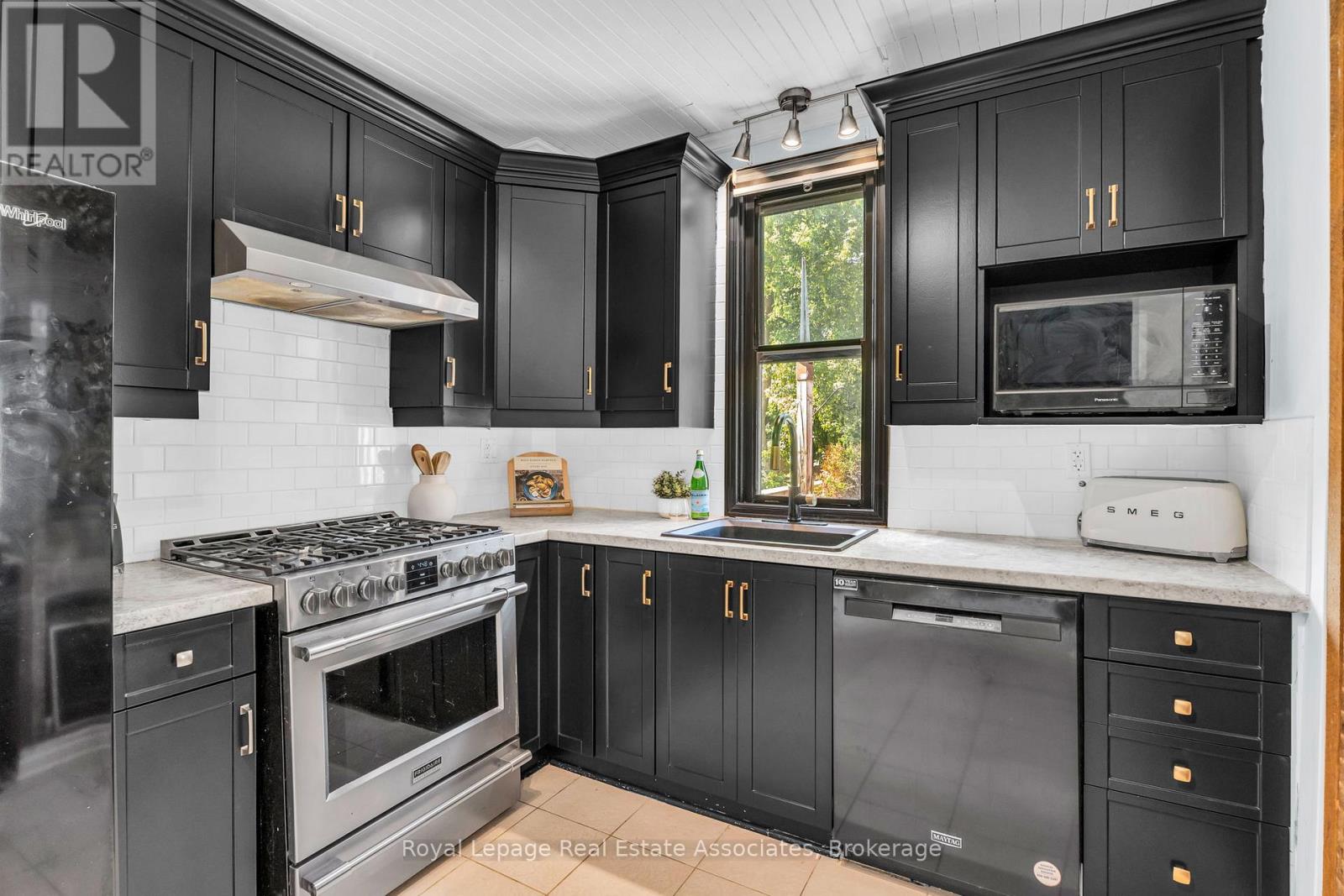 145 Margaret Street, Essa, Ontario  L0M 1B0 - Photo 13 - N12550194