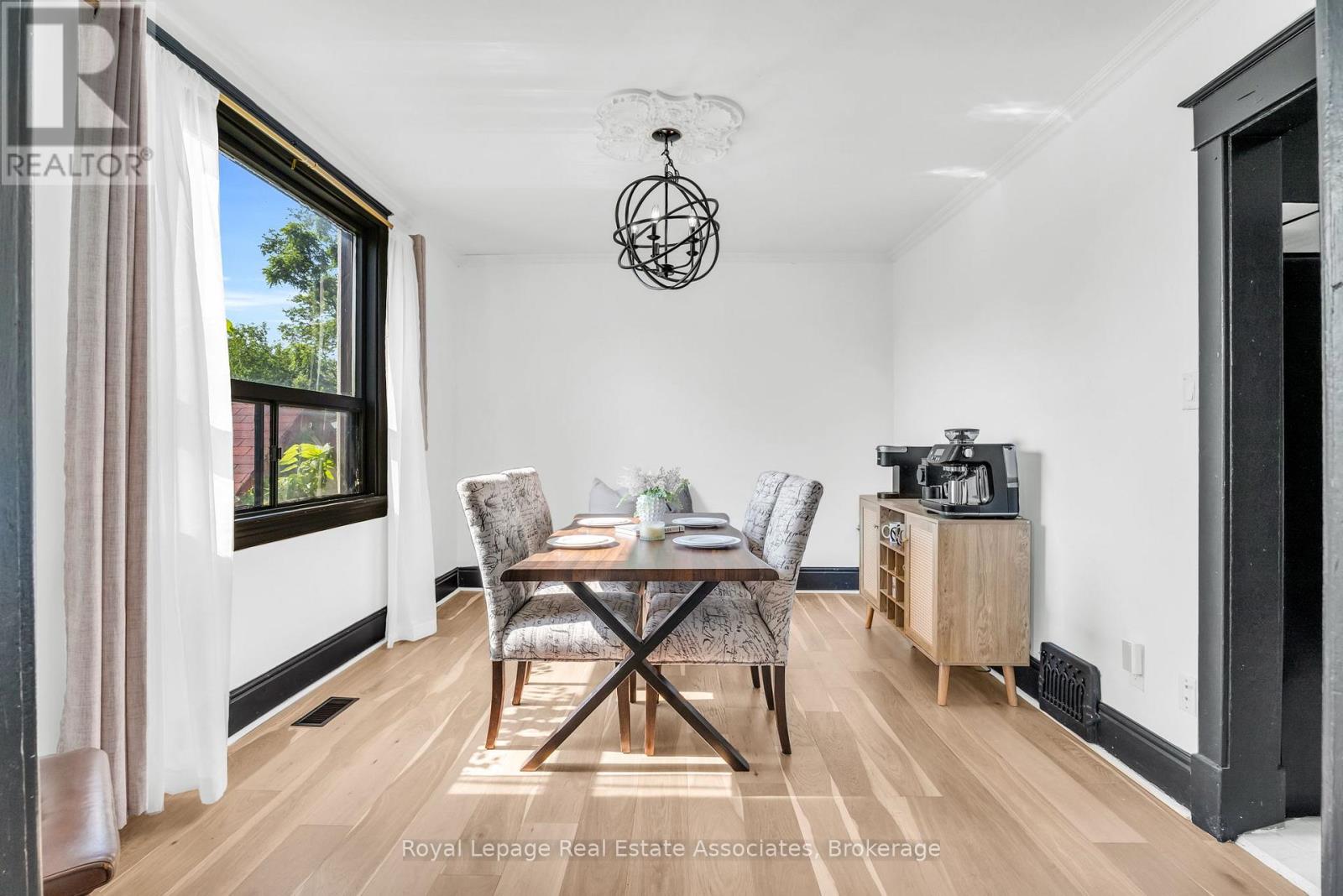 145 Margaret Street, Essa, Ontario  L0M 1B0 - Photo 7 - N12550194