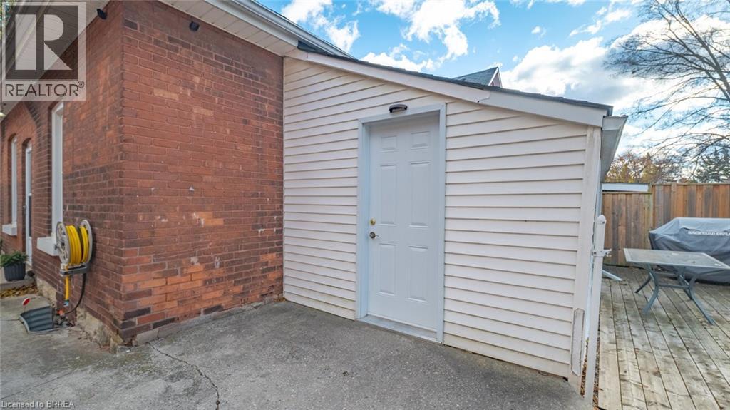 73 Superior Street, Brantford, Ontario  N3S 2K5 - Photo 21 - 40784942