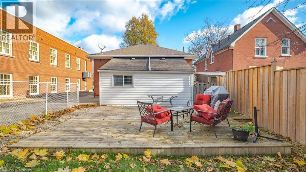 73 Superior Street, Brantford, Ontario  N3S 2K5 - Photo 23 - 40784942