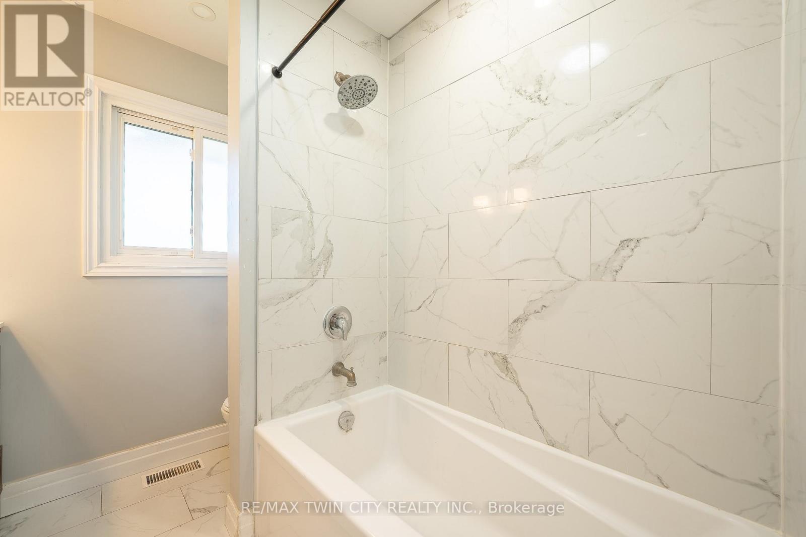 100 Lauris Avenue, Cambridge, Ontario N1R 5L4 - Photo 15 - X12449849