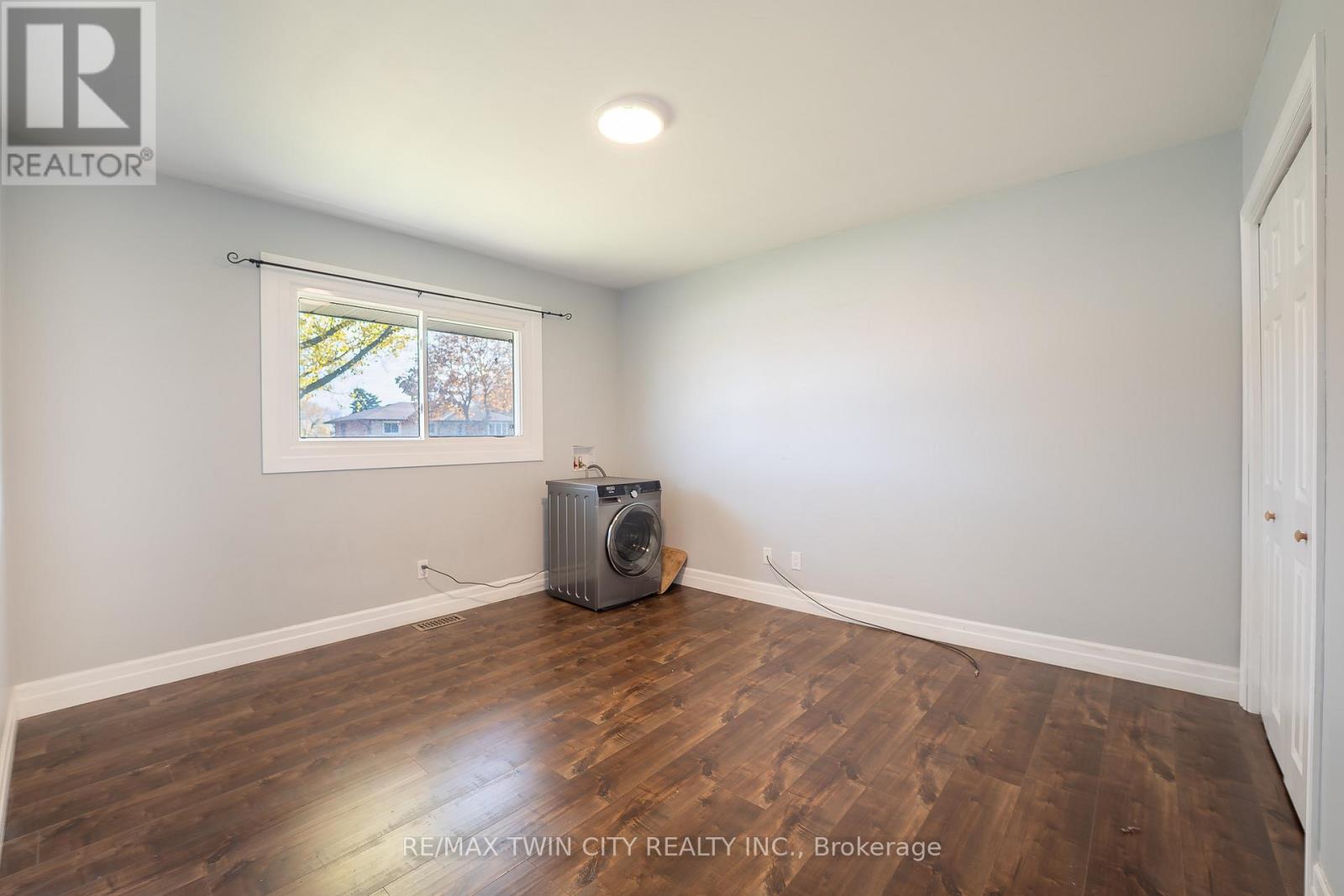 100 Lauris Avenue, Cambridge, Ontario N1R 5L4 - Photo 19 - X12449849