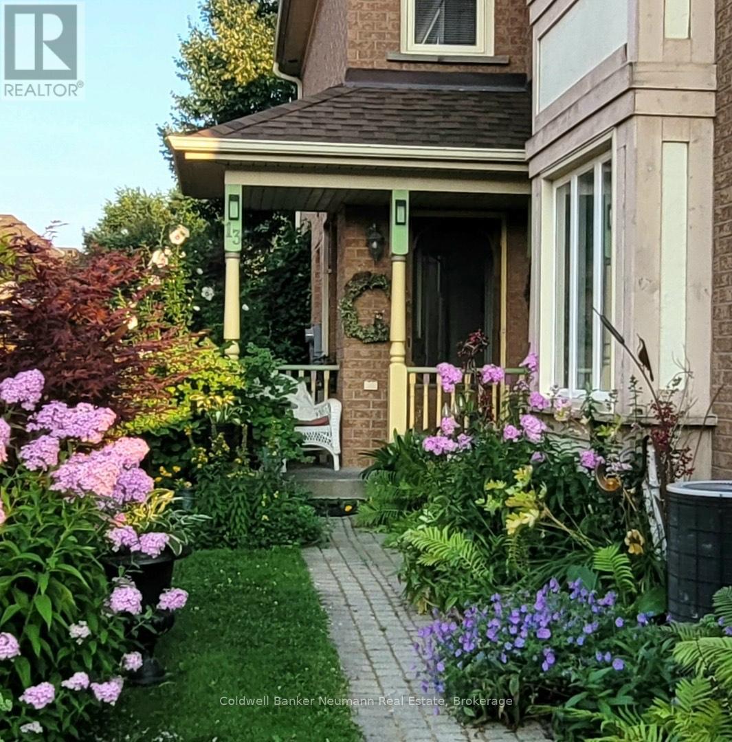 13 PRESSED BRICK DRIVE, Brampton, Ontario