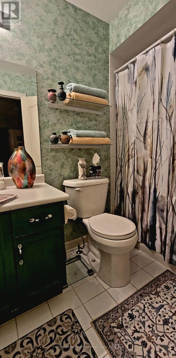 13 Pressed Brick Drive, Brampton, Ontario L6V 4K8 - Photo 19 - W12550314