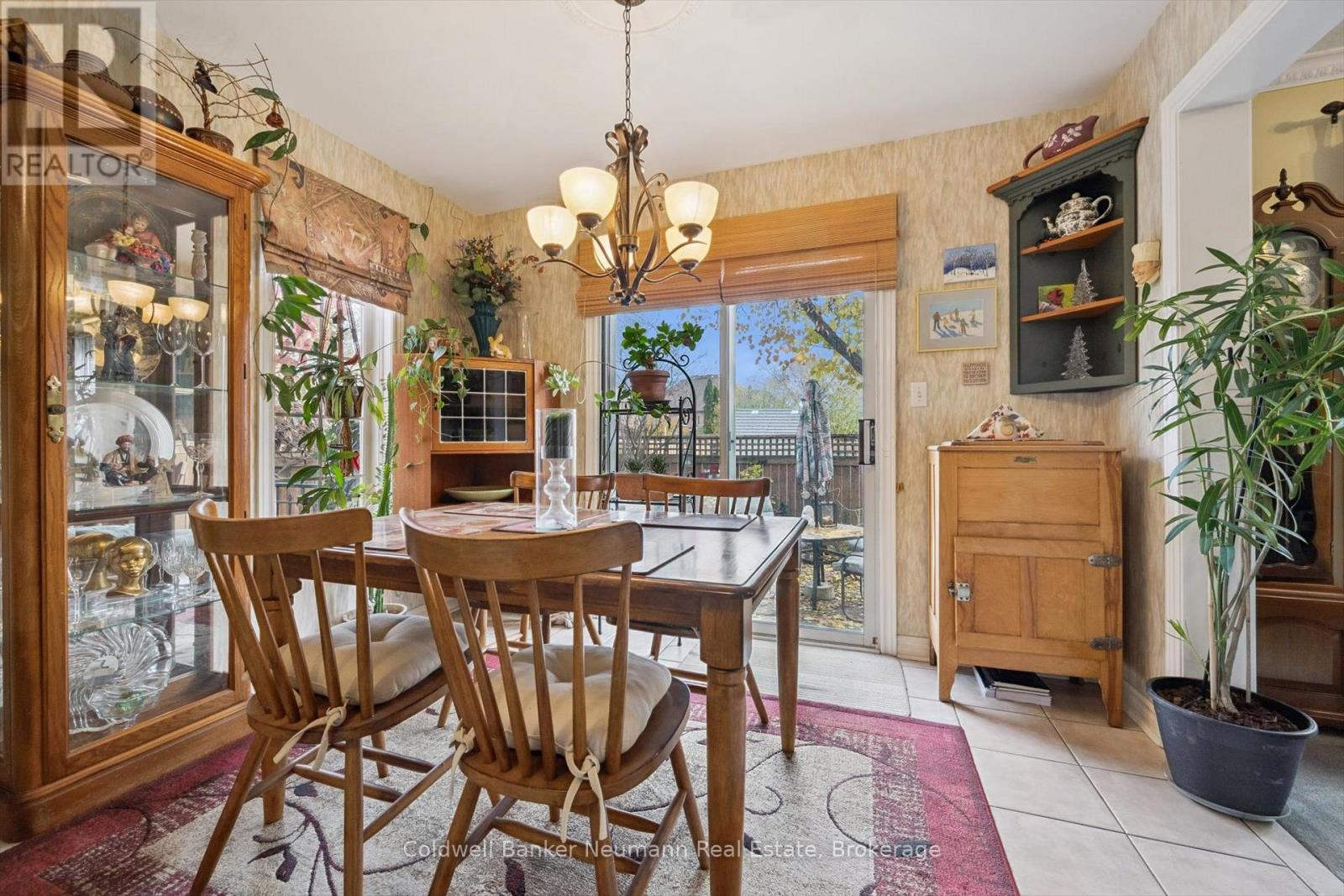 13 Pressed Brick Drive, Brampton, Ontario L6V 4K8 - Photo 7 - W12550314