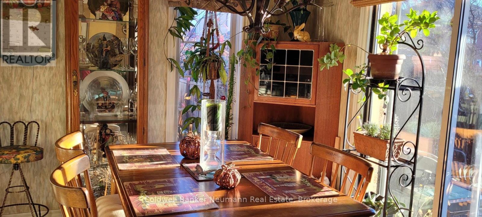 13 Pressed Brick Drive, Brampton, Ontario L6V 4K8 - Photo 9 - W12550314