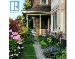 13 PRESSED BRICK DRIVE, brampton (brampton north), Ontario