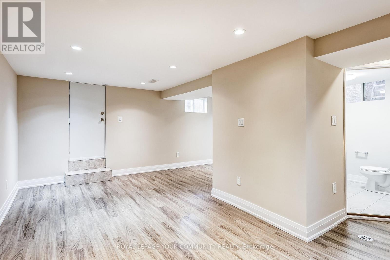 108 Ennerdale Road, Toronto, Ontario  M6E 4C6 - Photo 26 - W12550148