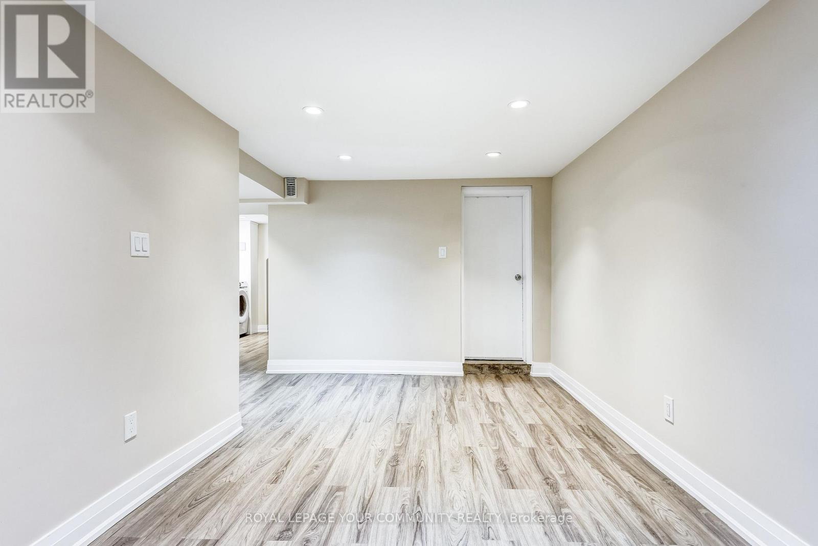 108 Ennerdale Road, Toronto, Ontario  M6E 4C6 - Photo 28 - W12550148