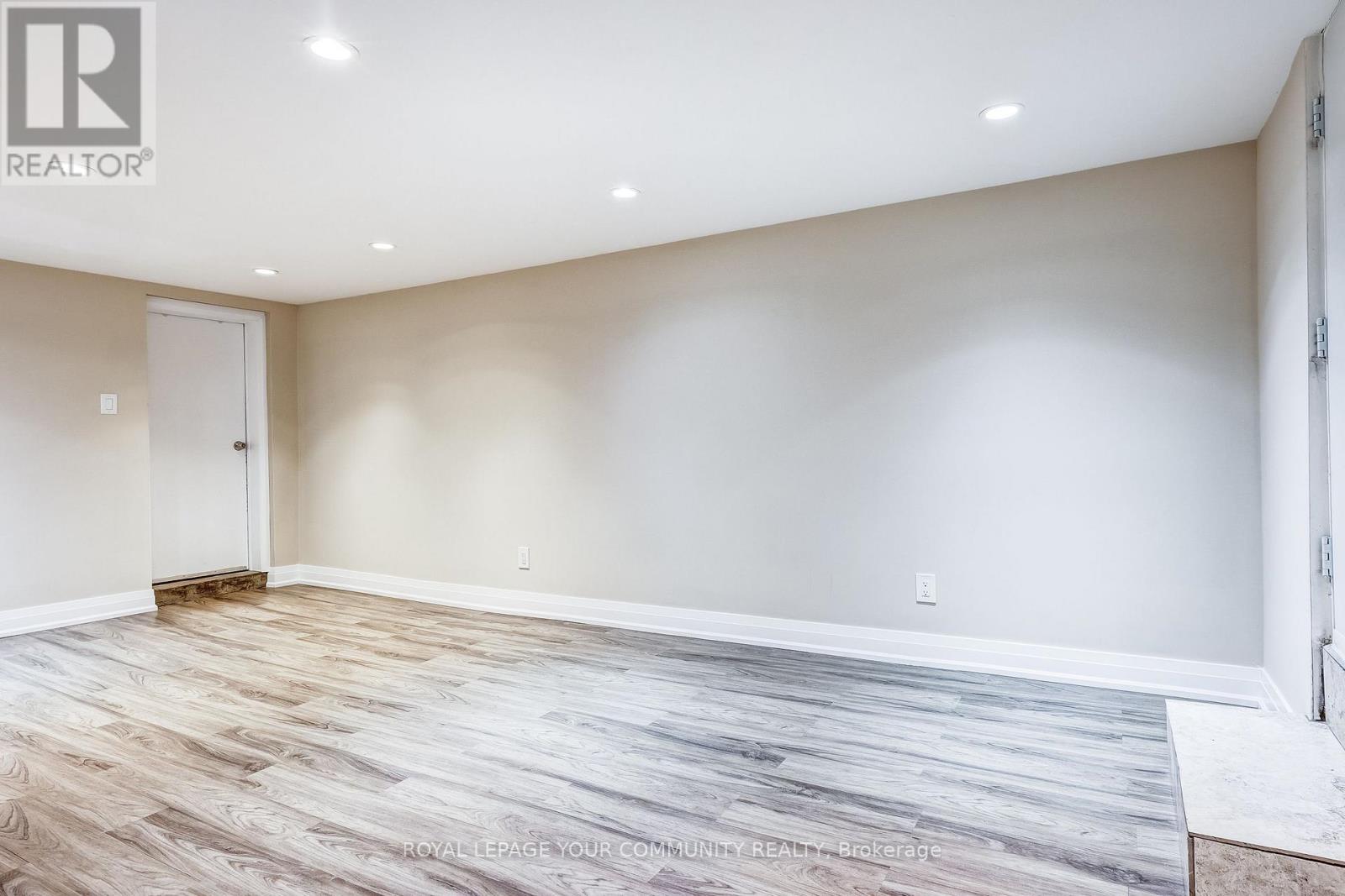 108 Ennerdale Road, Toronto, Ontario  M6E 4C6 - Photo 30 - W12550148