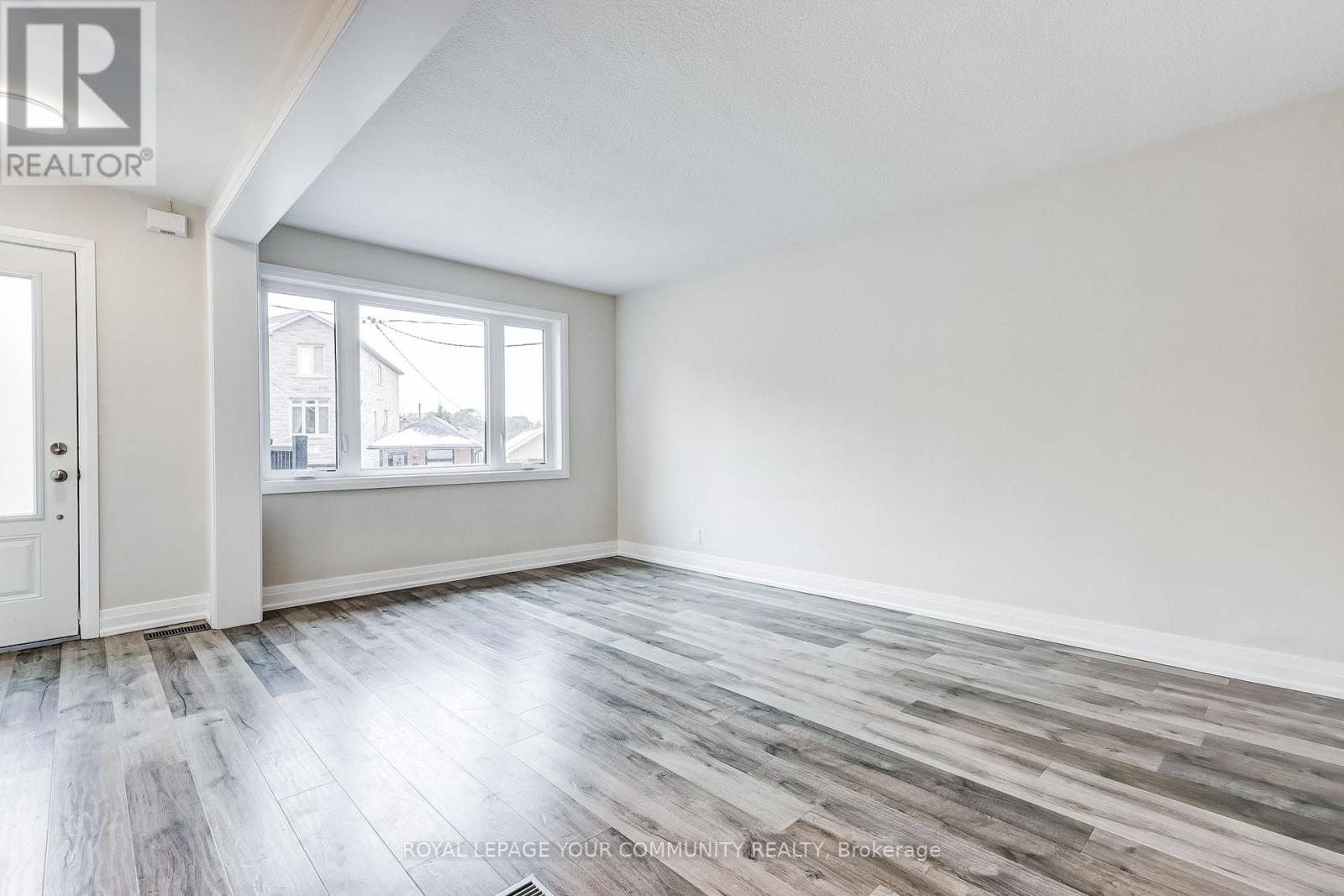 108 Ennerdale Road, Toronto, Ontario  M6E 4C6 - Photo 7 - W12550148