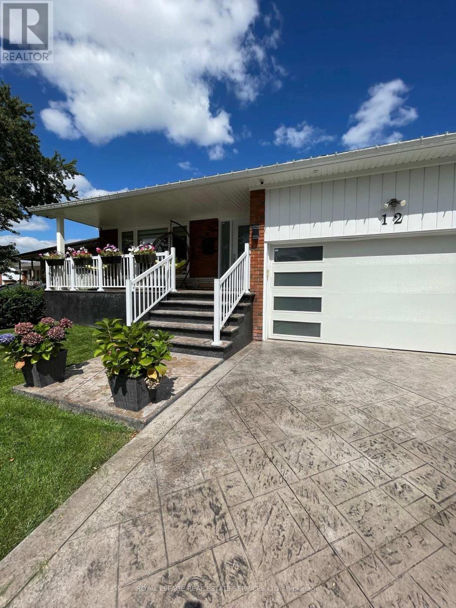 12 Warlingham Court, Toronto, Ontario  M9C 3K3 - Photo 2 - W12550160