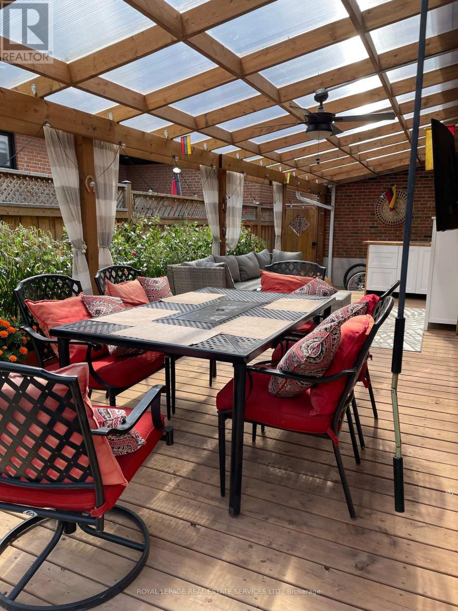 12 Warlingham Court, Toronto, Ontario  M9C 3K3 - Photo 39 - W12550160