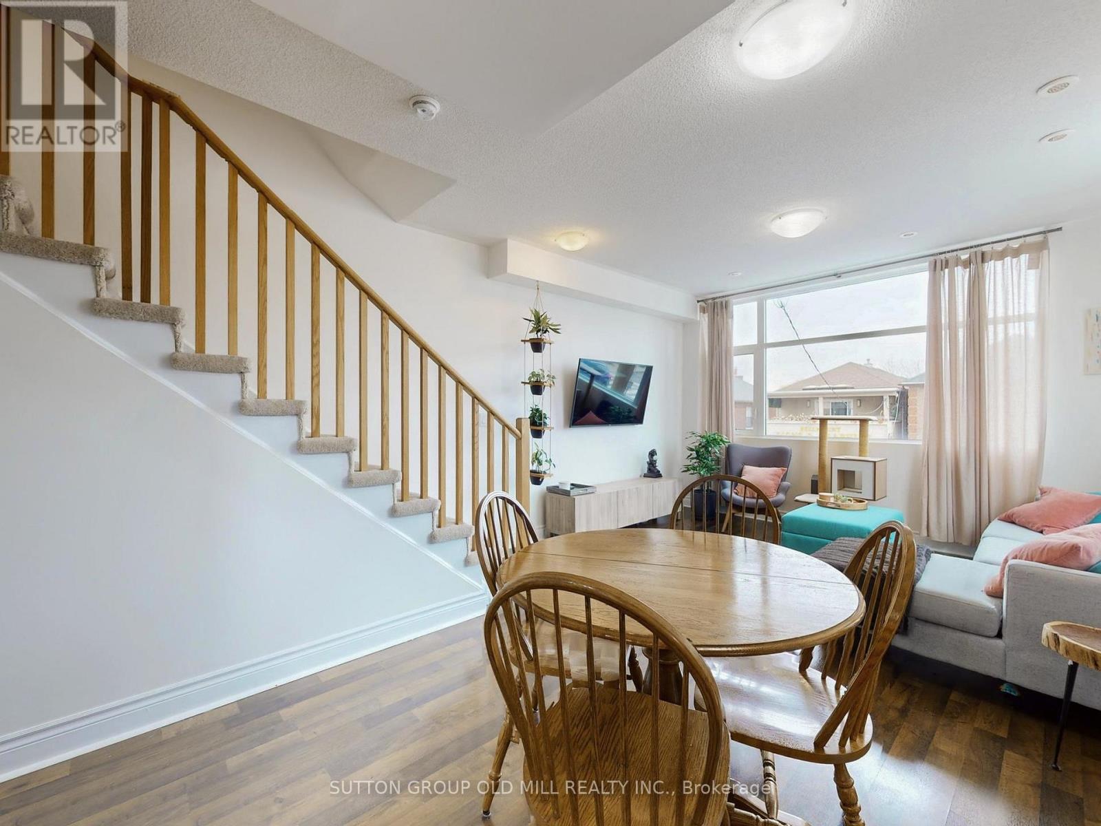 7 - 473 B Rogers Road, Toronto, Ontario  M6M 0B3 - Photo 12 - W12550178