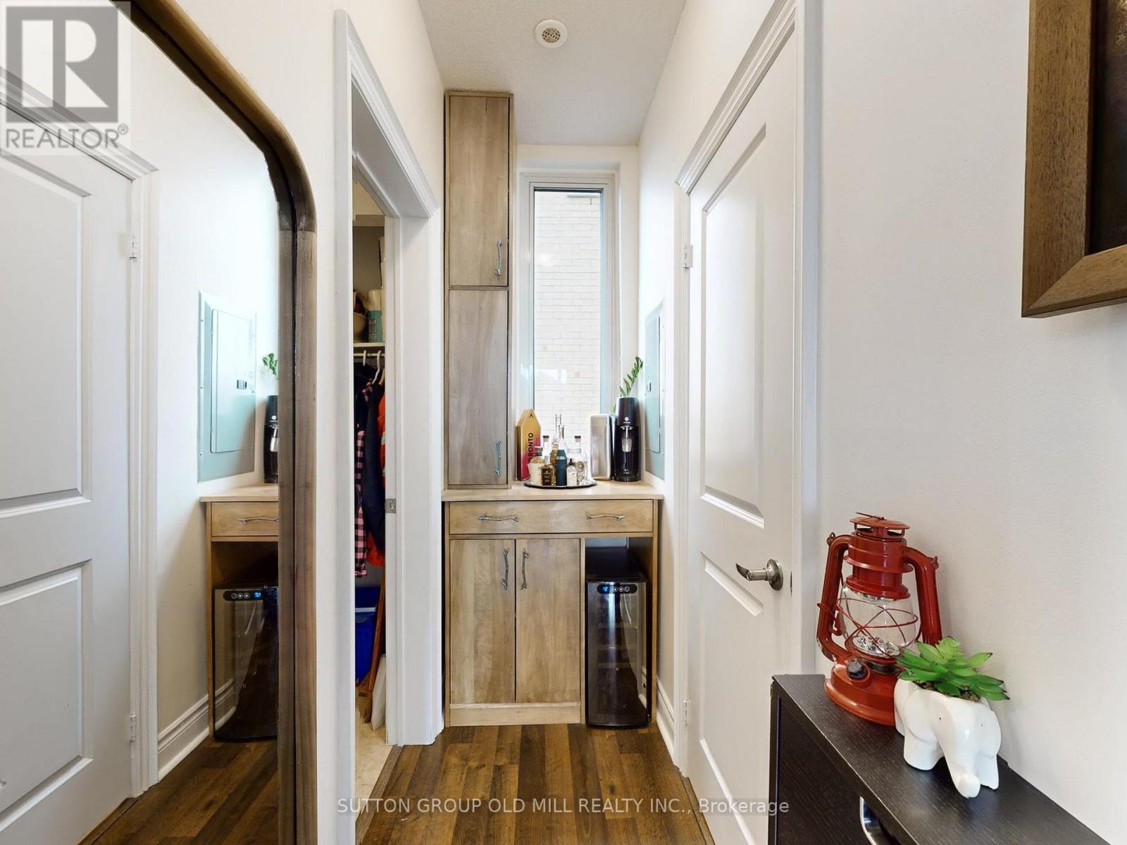 7 - 473 B Rogers Road, Toronto, Ontario  M6M 0B3 - Photo 18 - W12550178