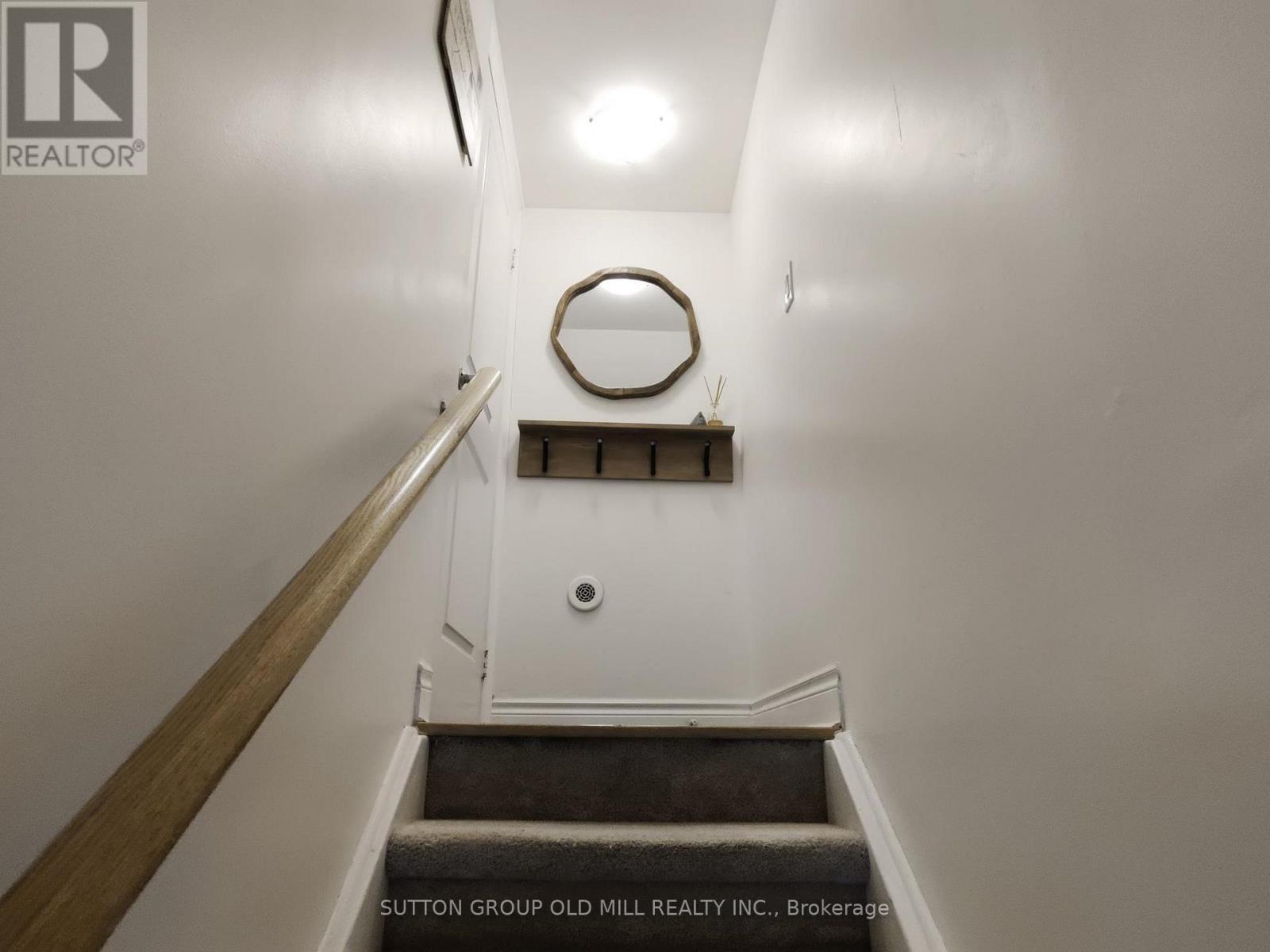 7 - 473 B Rogers Road, Toronto, Ontario  M6M 0B3 - Photo 34 - W12550178