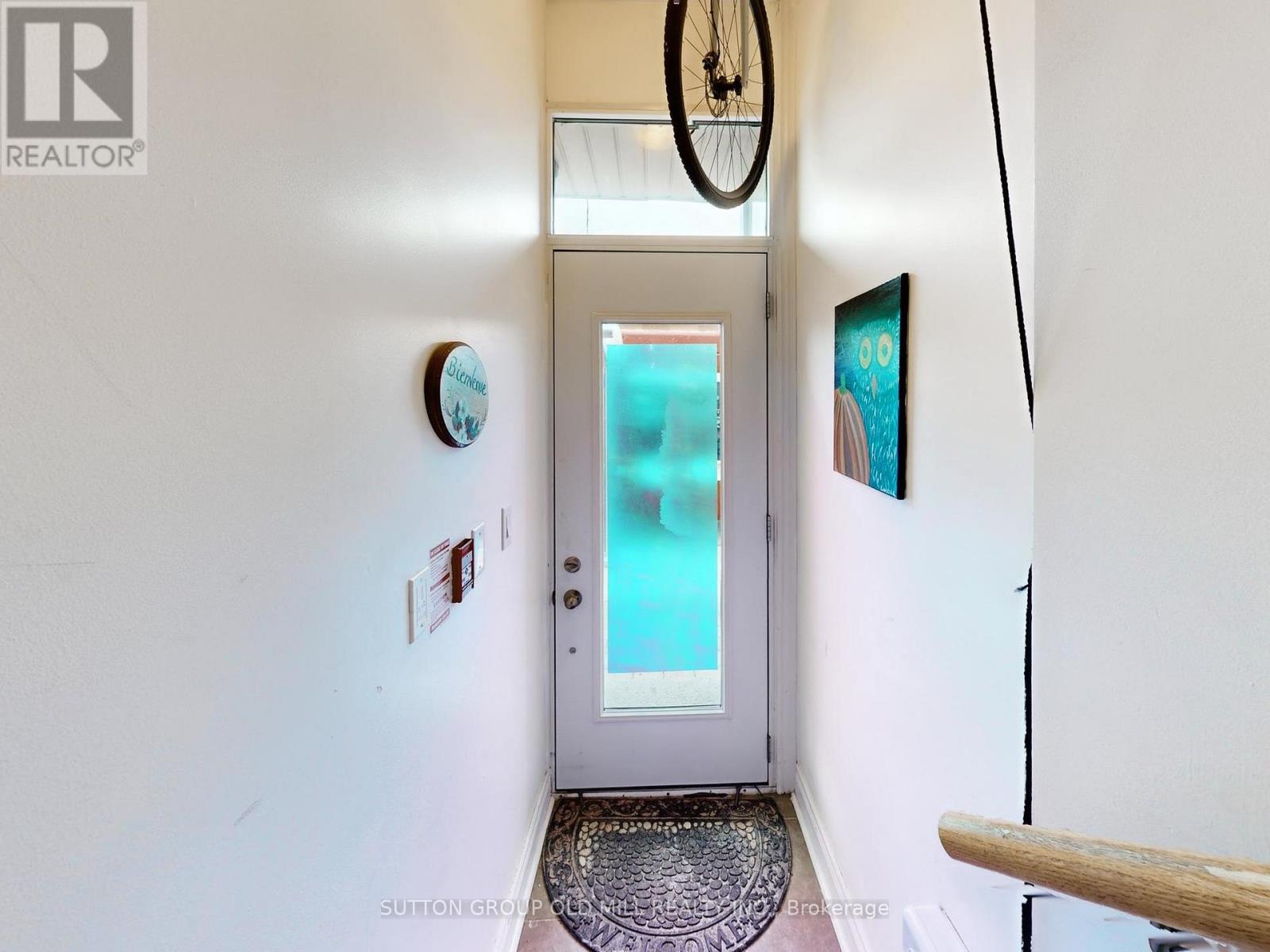 7 - 473 B Rogers Road, Toronto, Ontario  M6M 0B3 - Photo 35 - W12550178