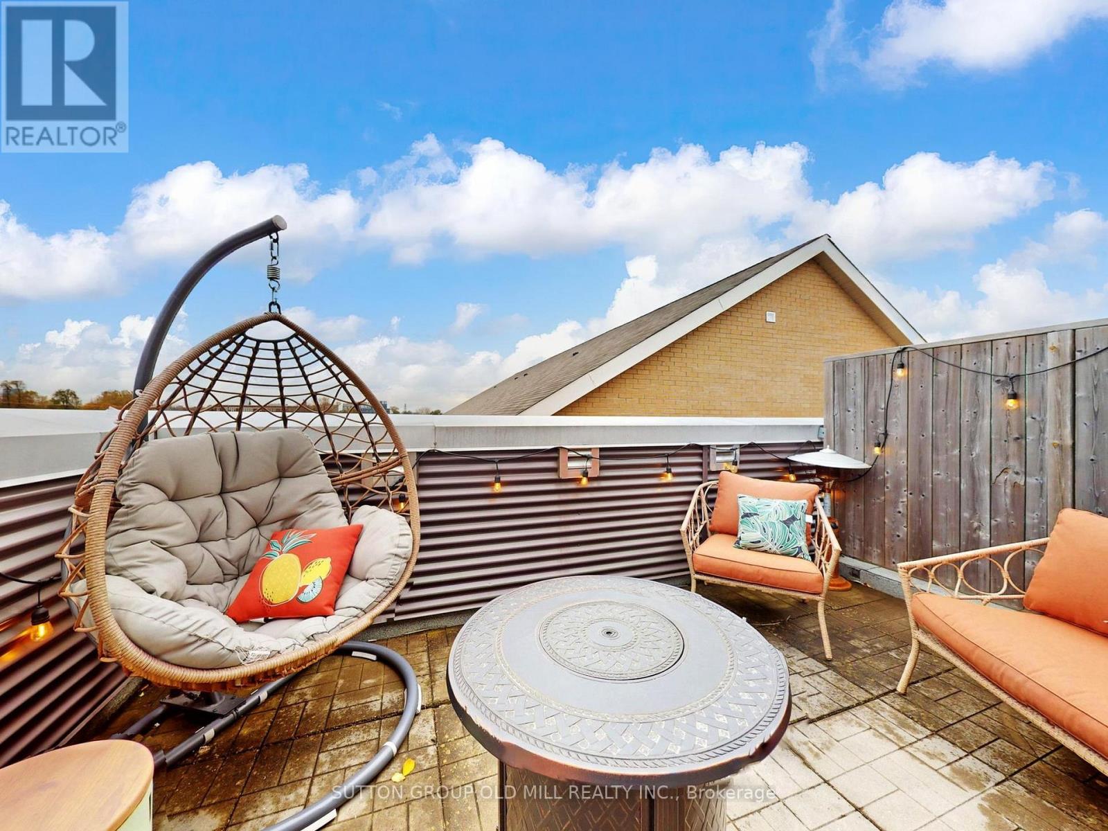 7 - 473 B Rogers Road, Toronto, Ontario  M6M 0B3 - Photo 39 - W12550178