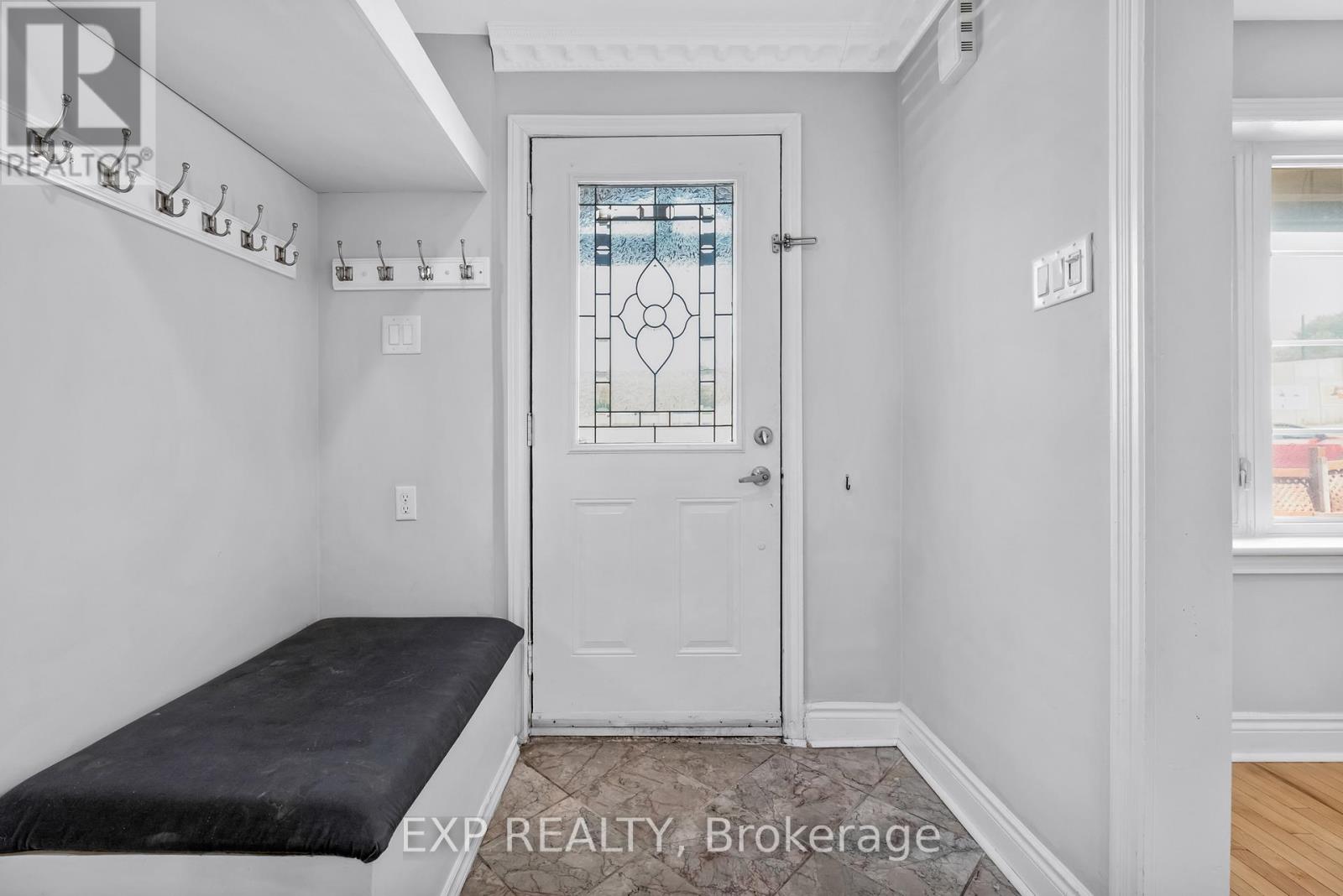 722 Weston Road, Toronto, Ontario  M6N 3R5 - Photo 3 - W12550190