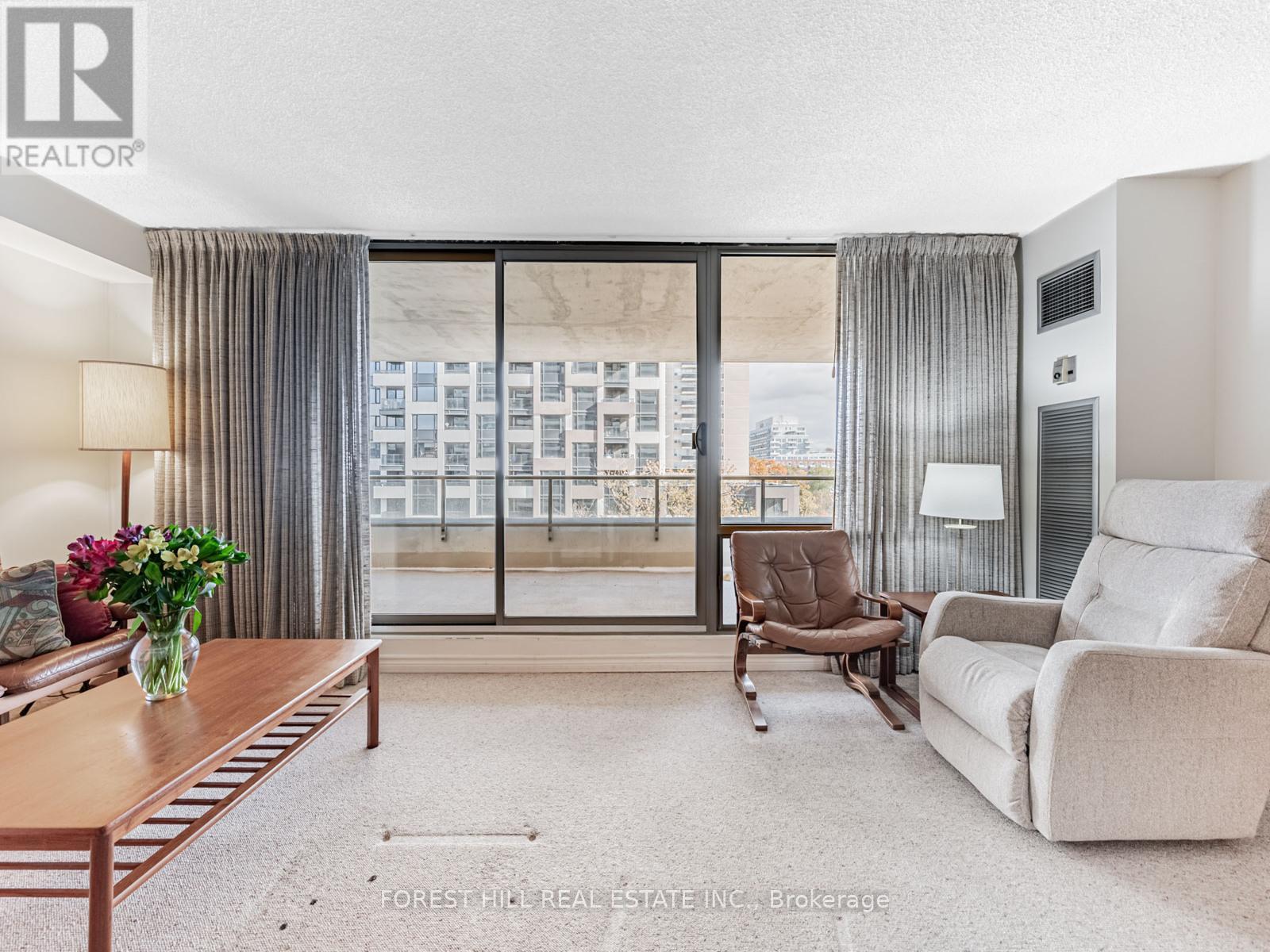 703 - 50 Quebec Avenue, Toronto, Ontario  M6P 4B4 - Photo 15 - W12550224