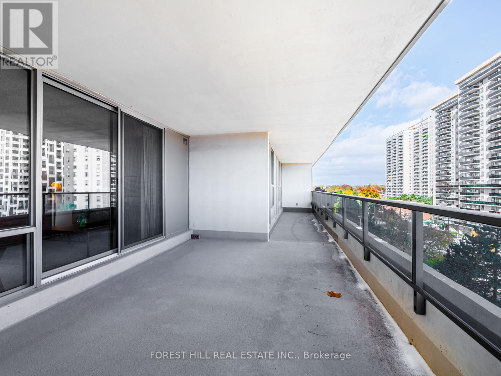 703 - 50 Quebec Avenue, Toronto, Ontario  M6P 4B4 - Photo 27 - W12550224