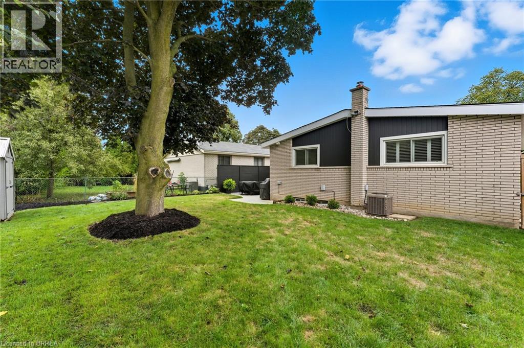 31 Buckingham Street, Brantford, Ontario  N3R 3A9 - Photo 28 - 40773764