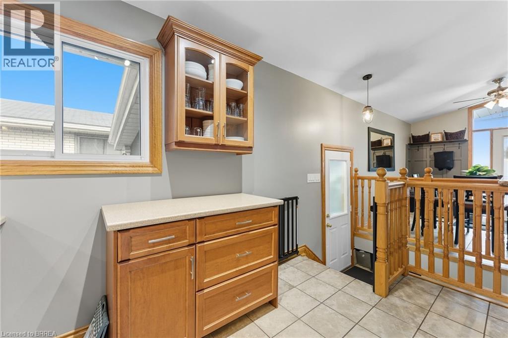 31 Buckingham Street, Brantford, Ontario  N3R 3A9 - Photo 13 - 40773764