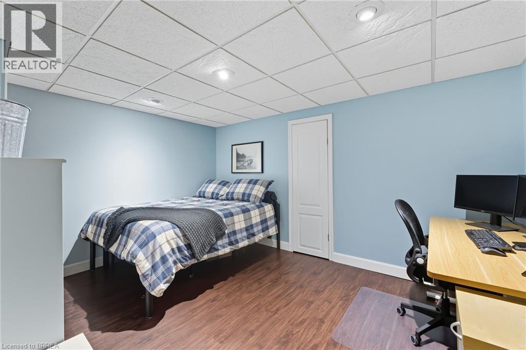 31 Buckingham Street, Brantford, Ontario  N3R 3A9 - Photo 21 - 40773764