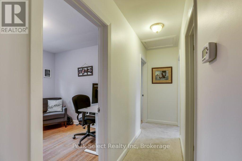 204 Buckingham St Street, London South, Ontario N5Z 3V5 - Photo 12 - X12550292