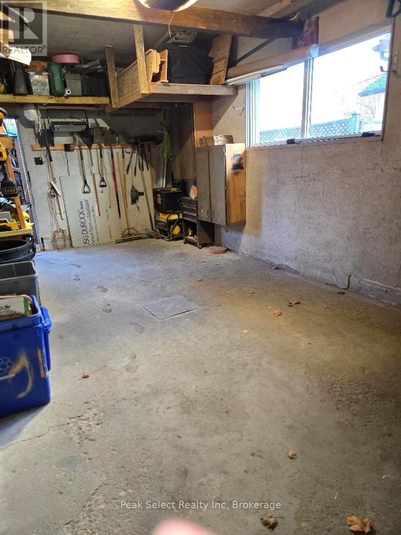 204 Buckingham St Street, London South, Ontario N5Z 3V5 - Photo 44 - X12550292