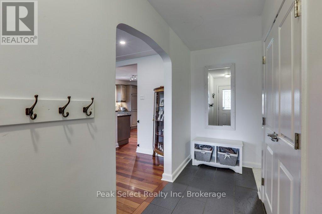 204 Buckingham St Street, London South, Ontario N5Z 3V5 - Photo 5 - X12550292