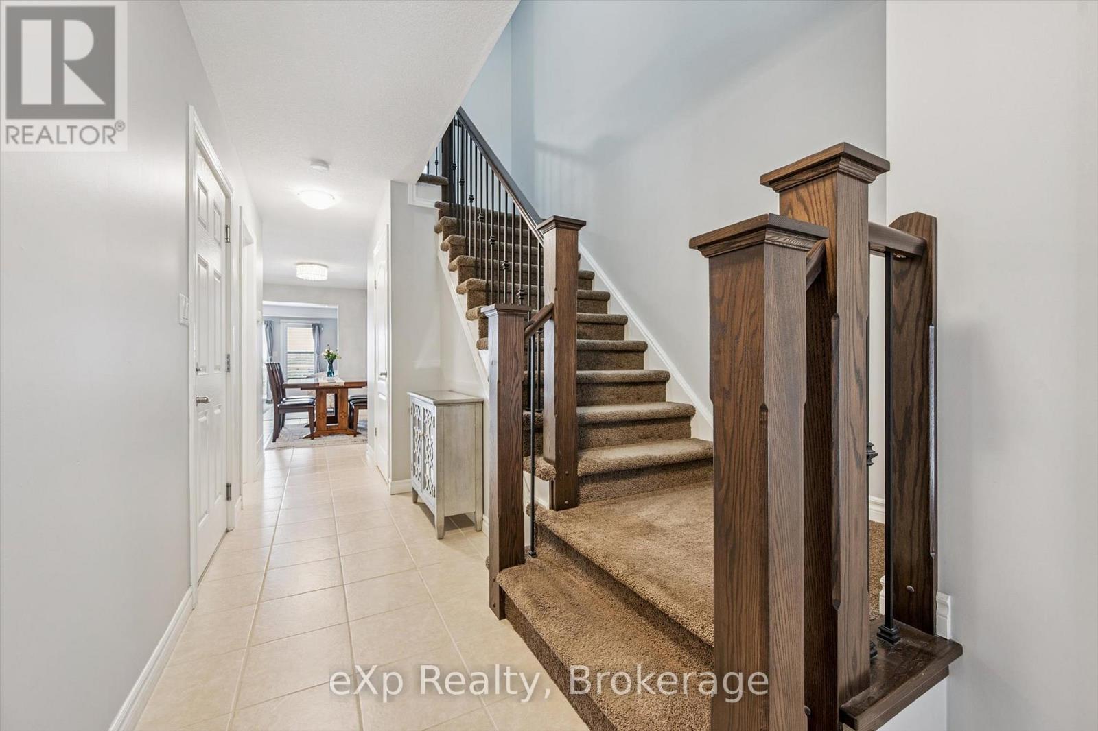 139 Couling Crescent, Guelph, Ontario N1E 0G2 - Photo 7 - X12550308