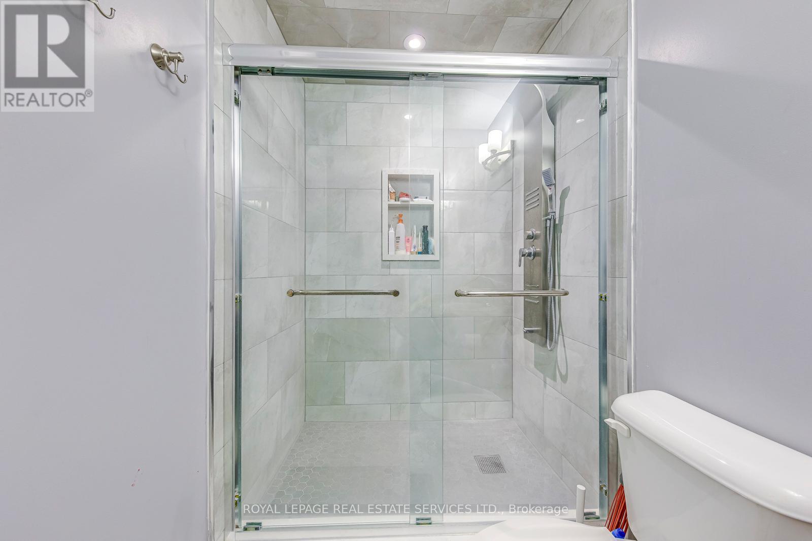 60 Netherwood Road, Kitchener, Ontario  L2P 0E4 - Photo 38 - X12539624