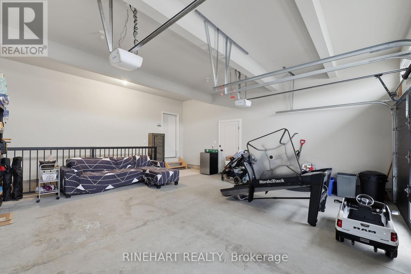 37 Evylean Court, St. Thomas, Ontario  N5R 0P6 - Photo 25 - X12550296