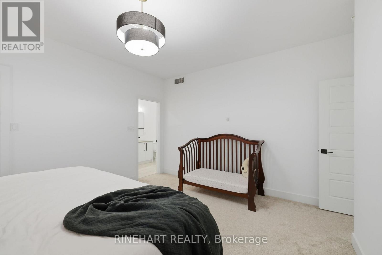 37 Evylean Court, St. Thomas, Ontario  N5R 0P6 - Photo 32 - X12550296