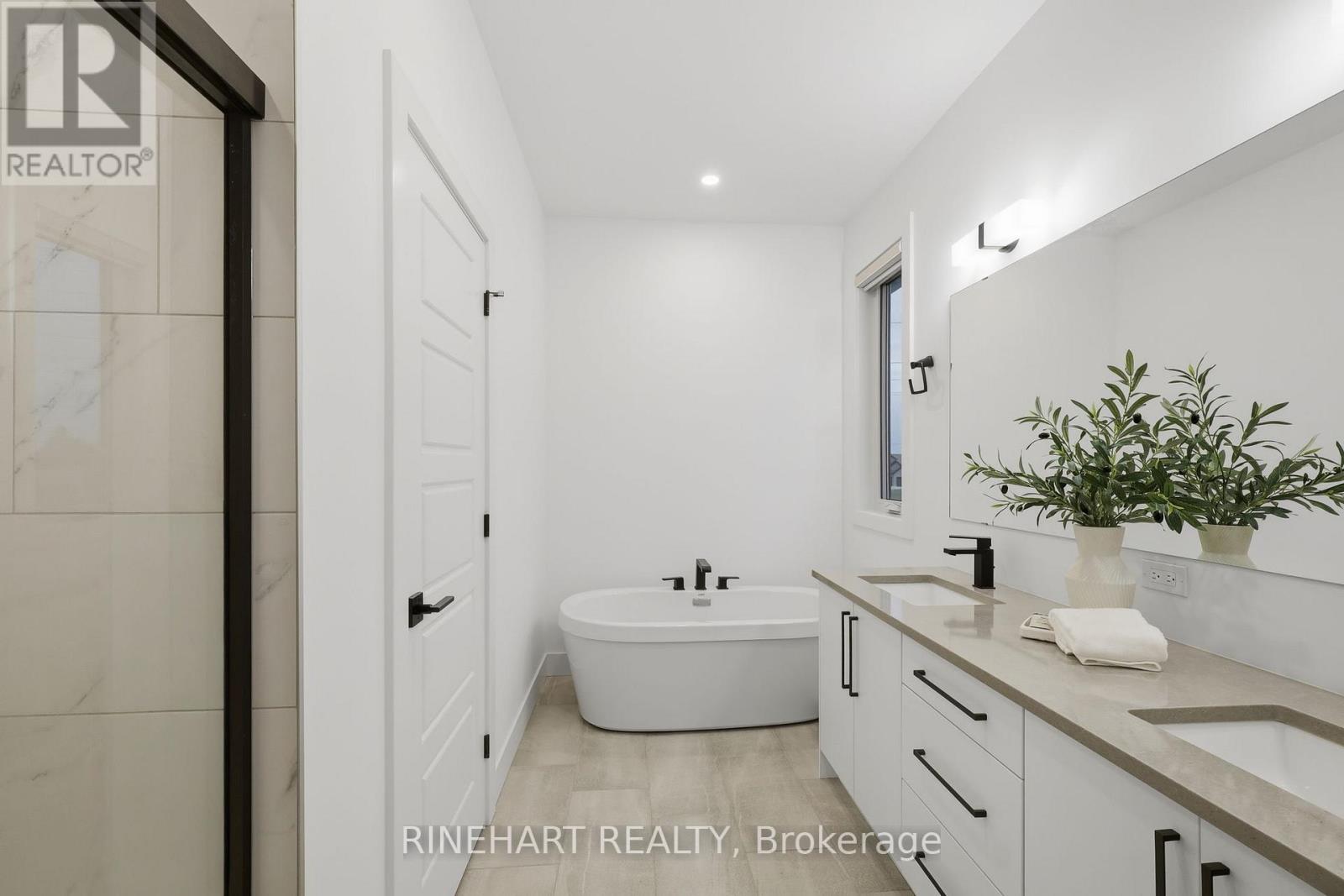 37 Evylean Court, St. Thomas, Ontario  N5R 0P6 - Photo 39 - X12550296