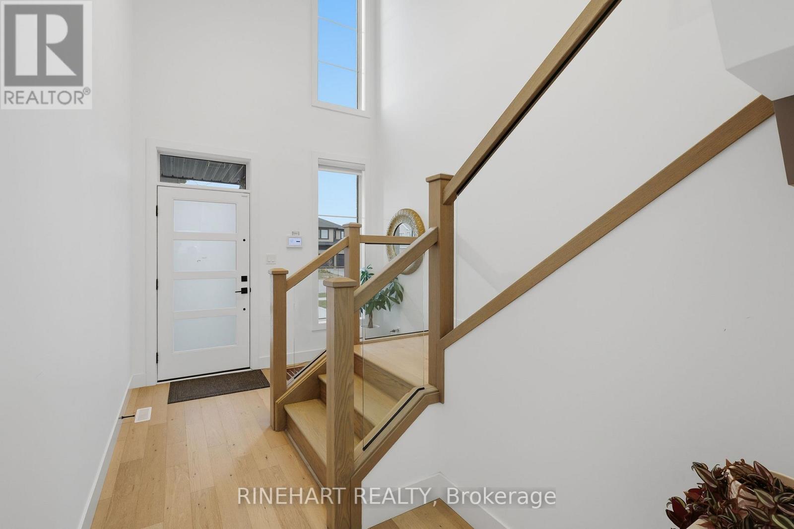 37 Evylean Court, St. Thomas, Ontario  N5R 0P6 - Photo 5 - X12550296