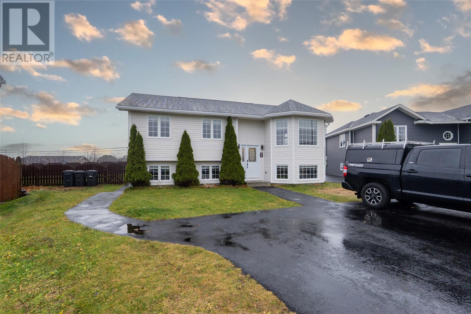 5 Tennyson Place, Paradise, Newfoundland & Labrador  A1L 1K7 - Photo 2 - 1292563