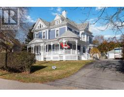 30 Victoria Avenue, Weymouth, Ca