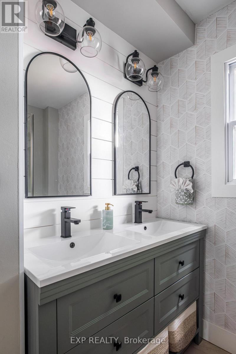 14 Chatham Street, Hamilton, Ontario  L8P 2B2 - Photo 20 - X12550152